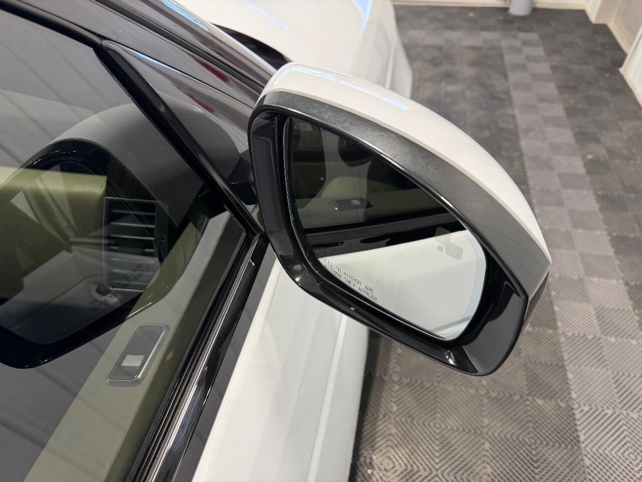 Used 2019 Land Rover Range Rover Supercharged image 32