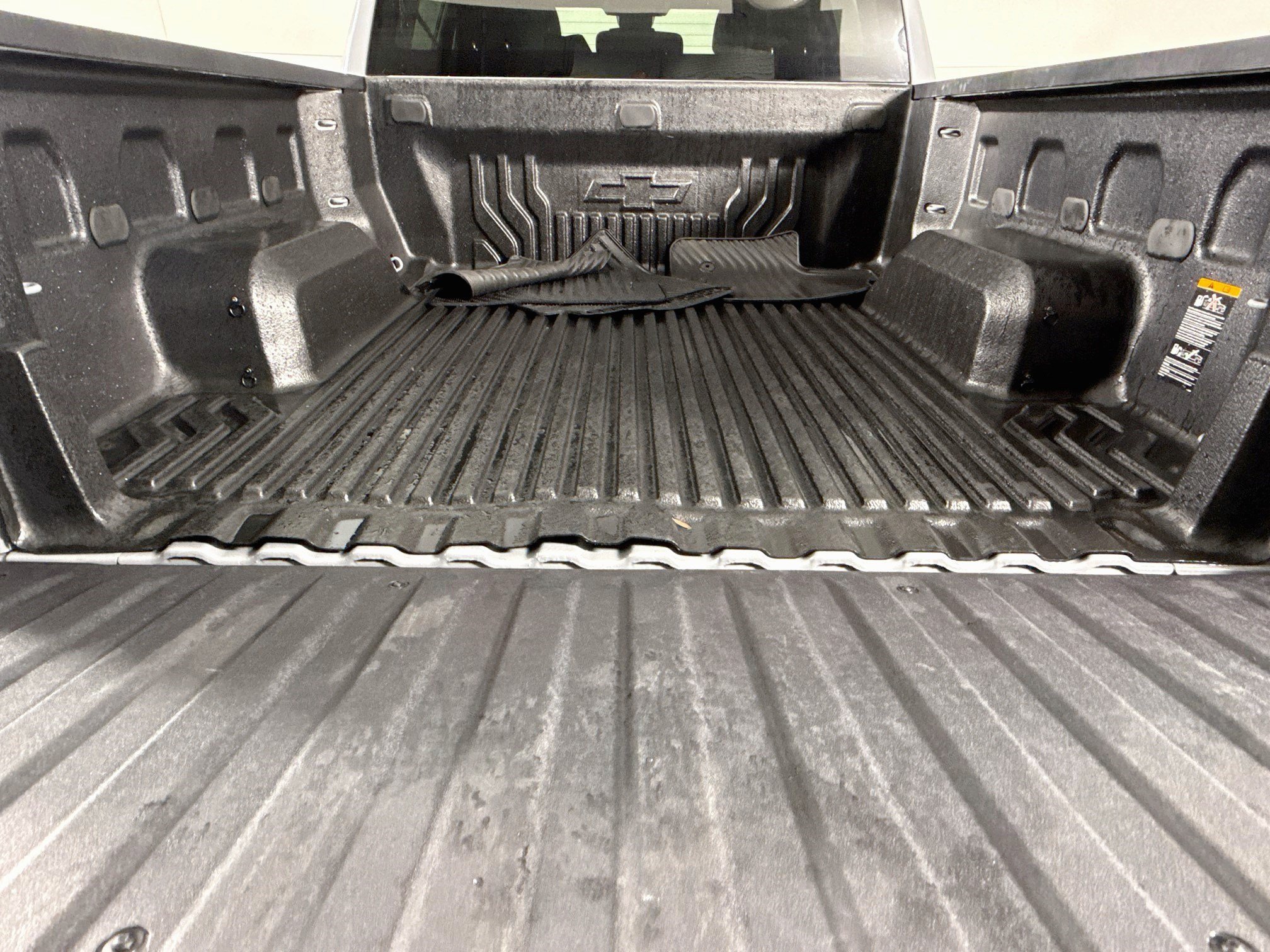 Used 2024 Chevrolet Silverado 1500 LT AWD/4WD image 34