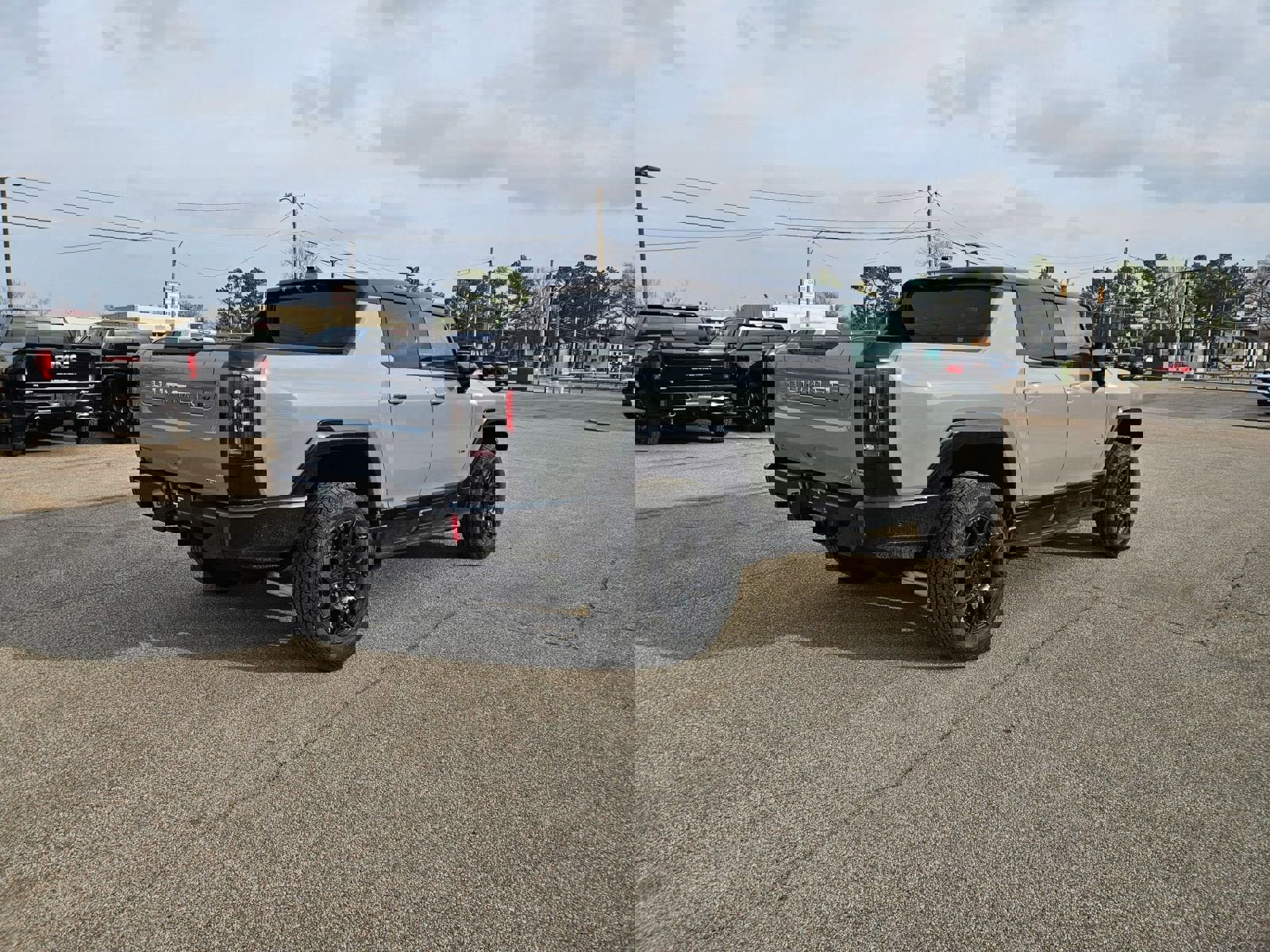 New 2026 GMC Hummer EV 4x4 Crew Cab image 6