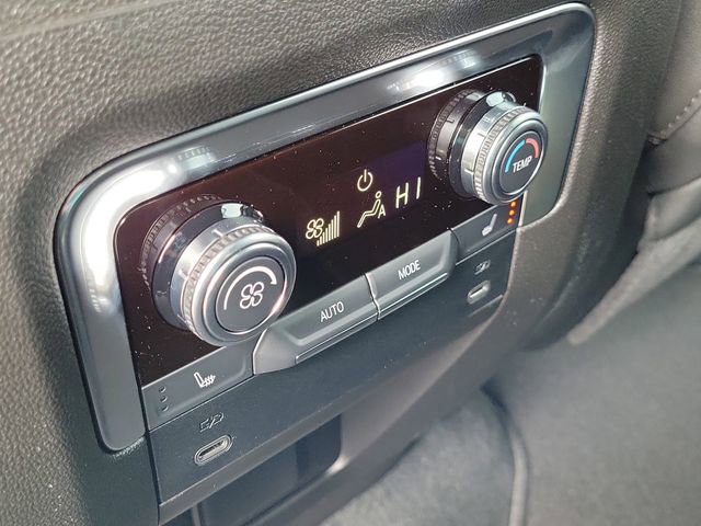 New 2026 GMC Yukon XL Elevation image 16