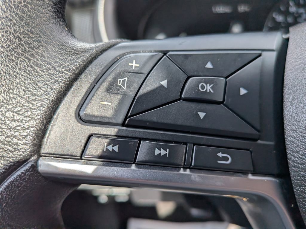 Used 2024 Nissan Kicks SV image 13