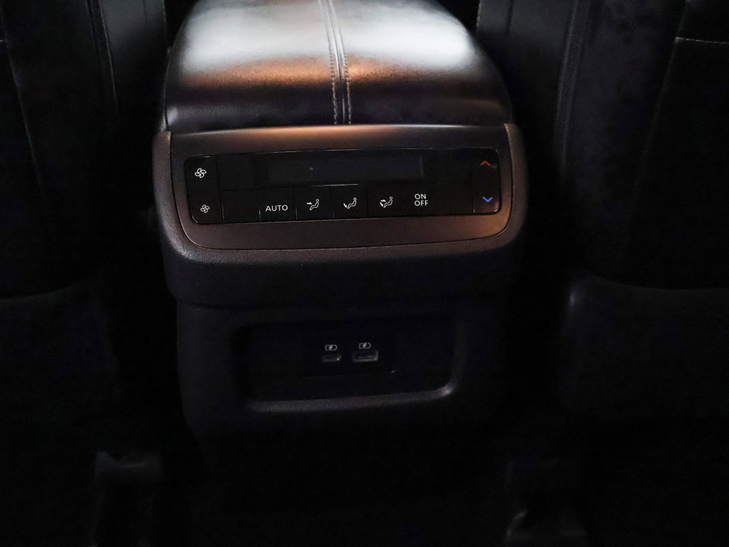 Used 2023 Nissan Pathfinder SL image 34