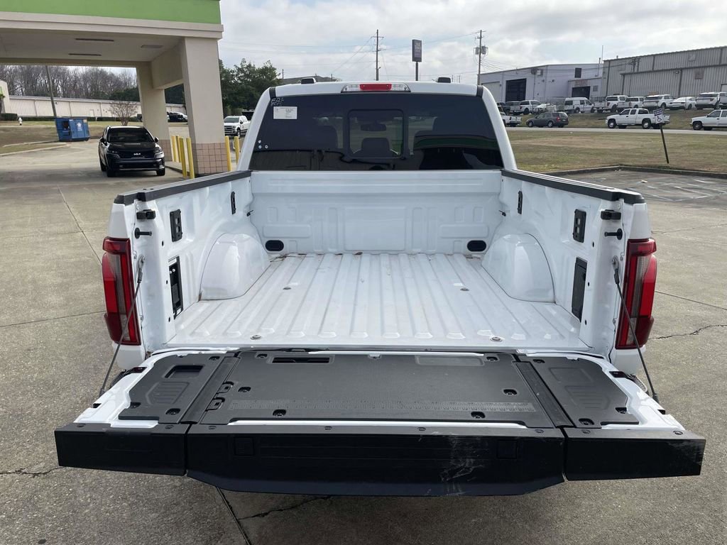 New 2025 Ford F150 Lariat w/ Equipment Group 501A Mid image 10