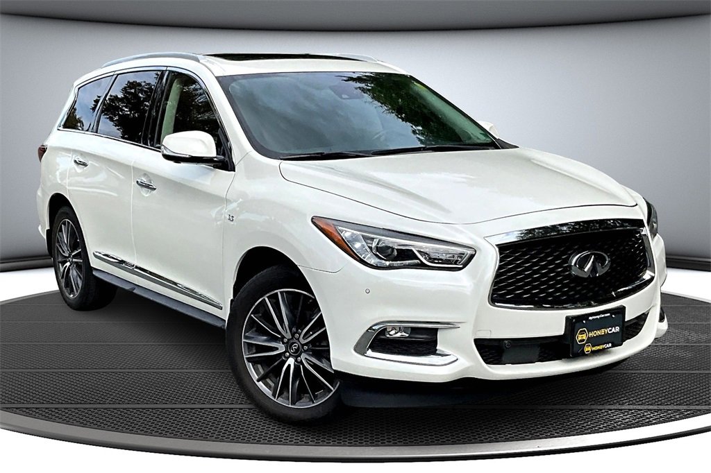 Used 2017 INFINITI QX60 Luxe w/ Deluxe Technology Package