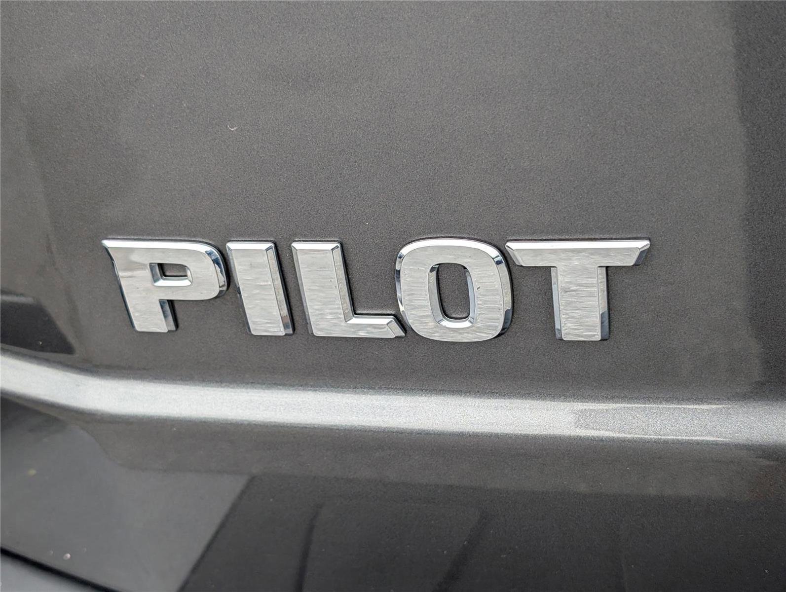 Used 2013 Honda Pilot Touring image 9