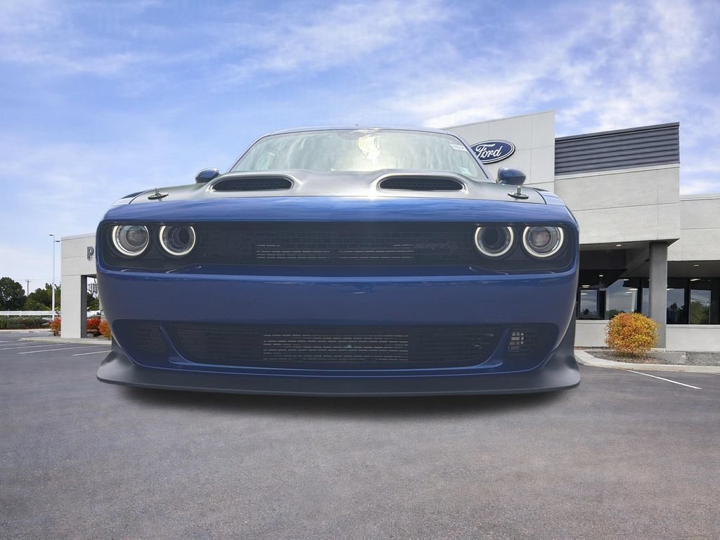Used 2022 Dodge Challenger SRT Hellcat RWD image 5