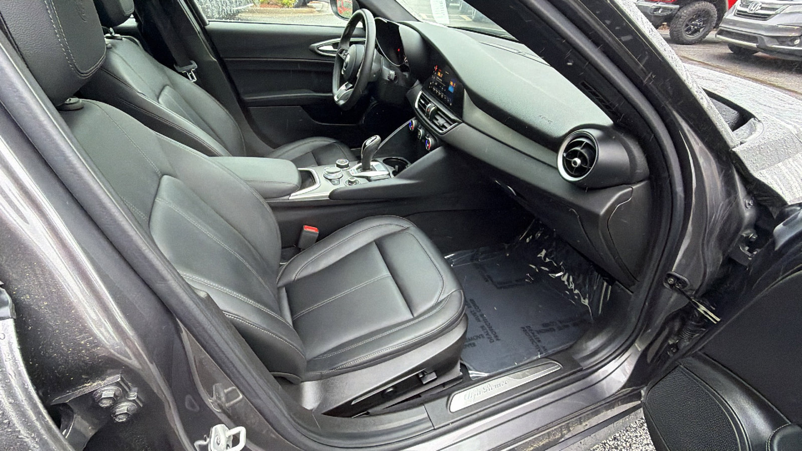 Used 2024 Alfa Romeo Giulia Ti w/ Active Assist Plus Package RWD image 20