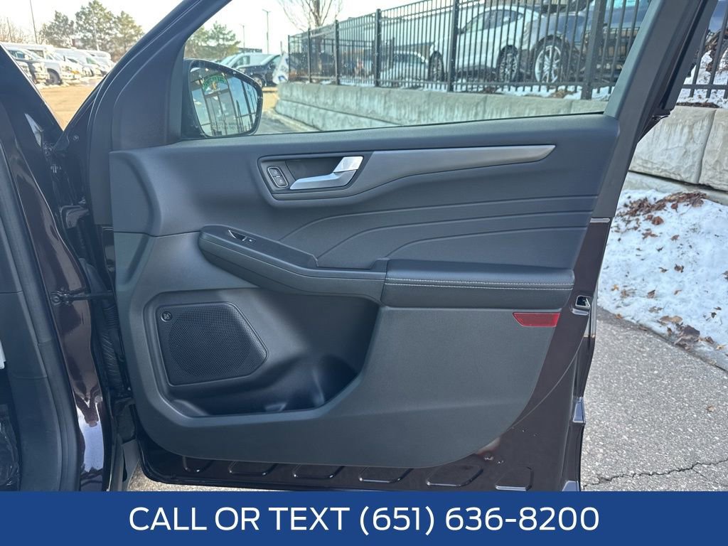 Used 2023 Ford Escape Active w/ Tech Pack #2 image 37