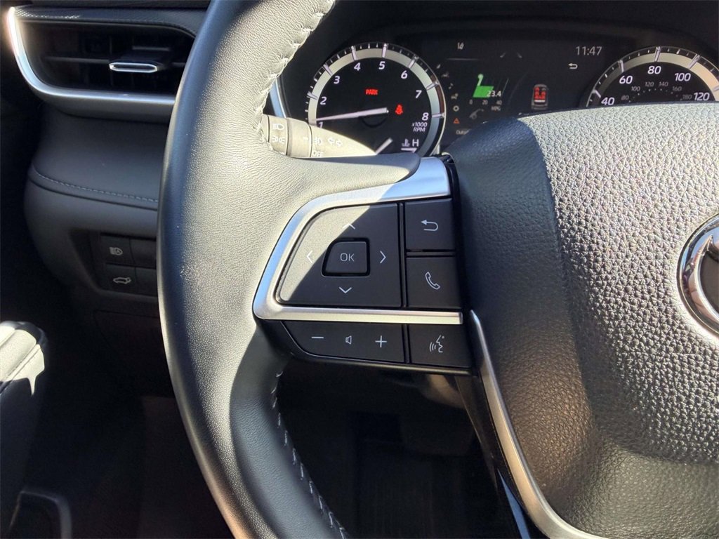 Certified 2022 Toyota Highlander XSE image 8