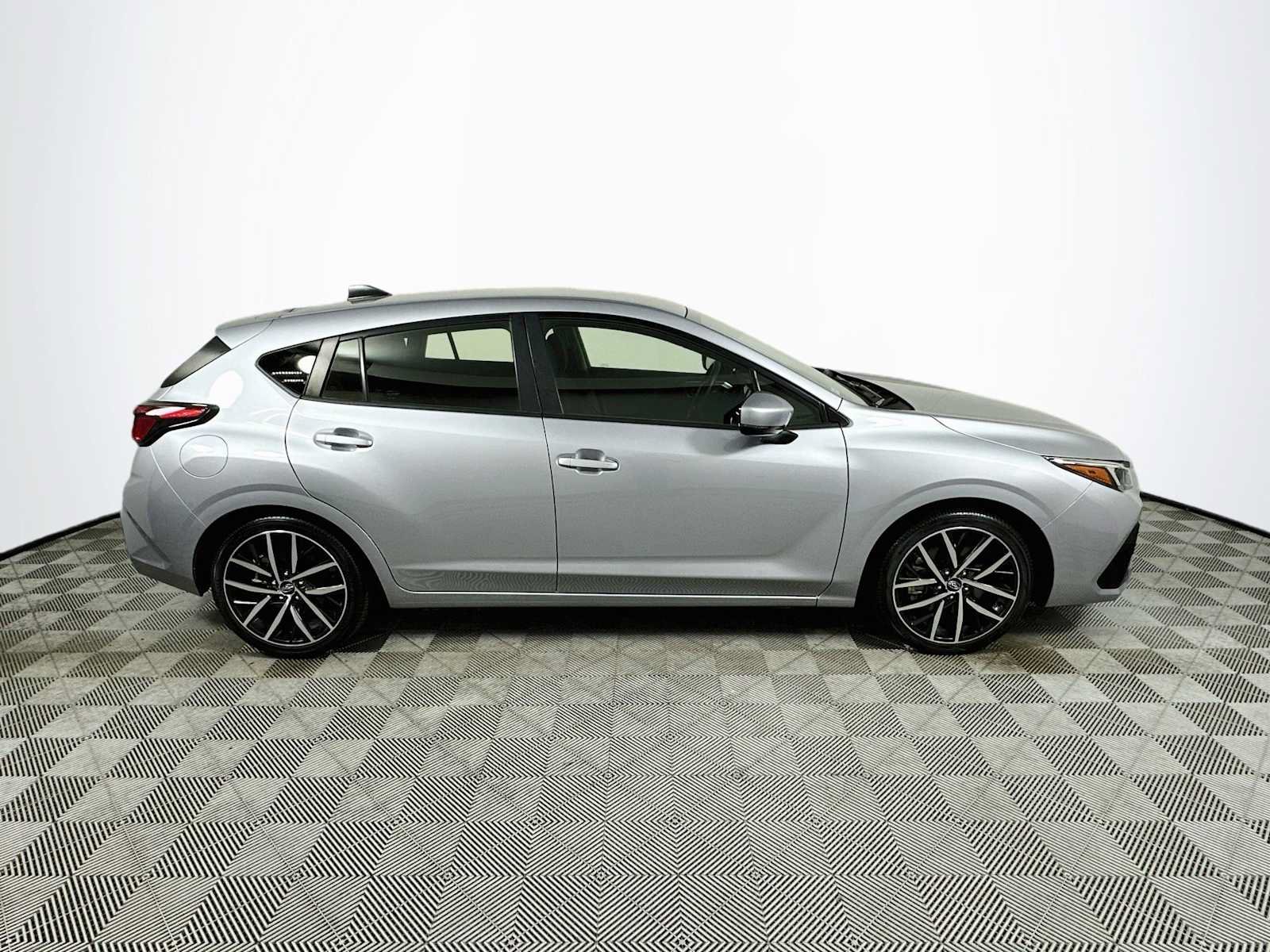 Certified 2024 Subaru Impreza 2.0i Sport AWD/4WD image 8