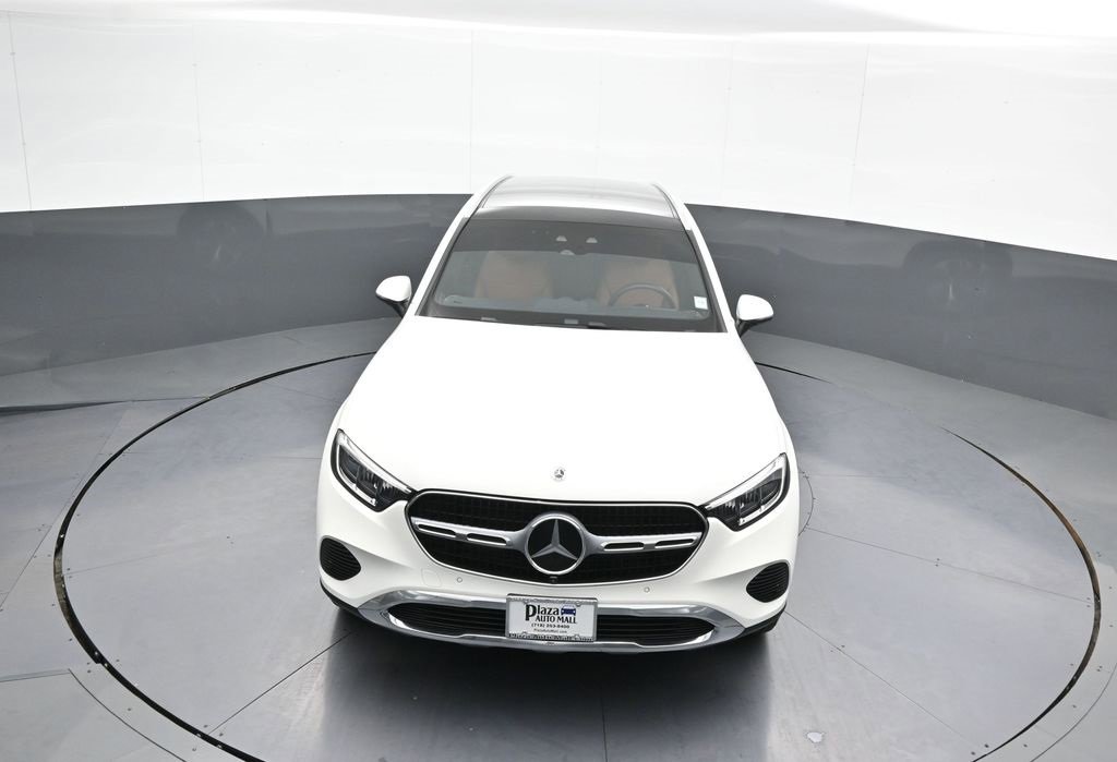 Used 2025 Mercedes-Benz GLC 350e 4MATIC image 39