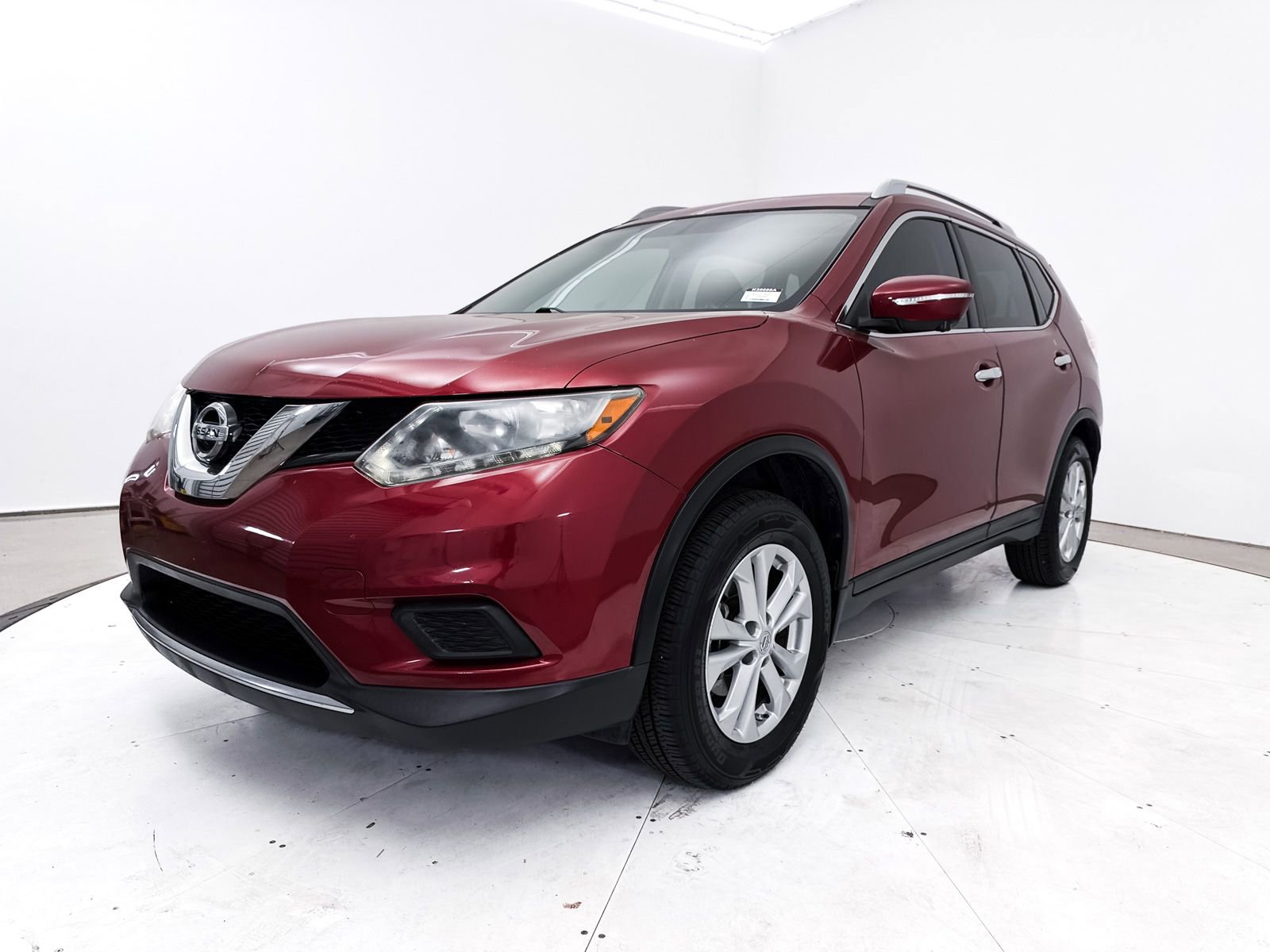 Used 2015 Nissan Rogue SV w/ SV Premium Package image 12