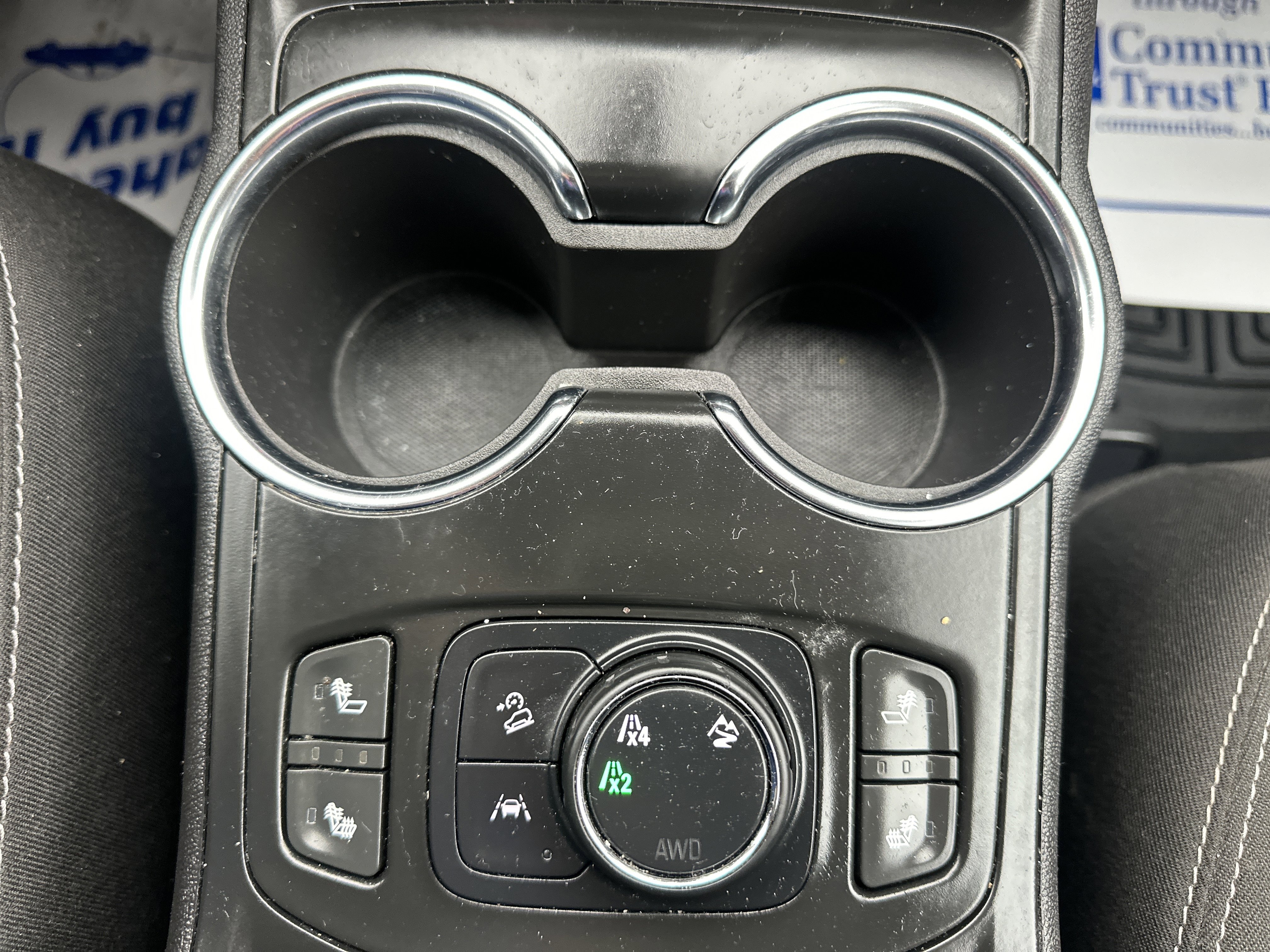 Used 2022 GMC Terrain SLE w/ Driver Convenience Package image 16