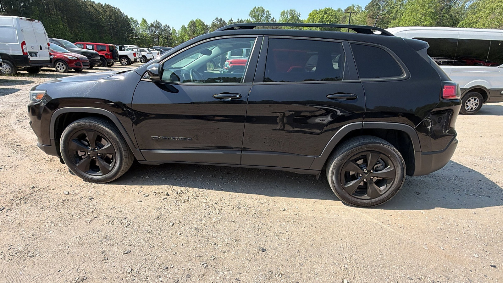 Used 2021 Jeep Cherokee Latitude Plus FWD image 11