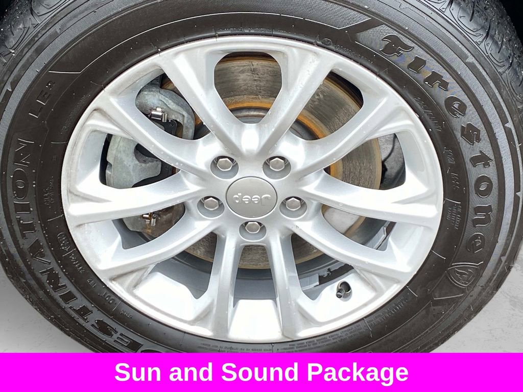 Used 2022 Jeep Cherokee Latitude Lux w/ Sun & Sound Group image 25