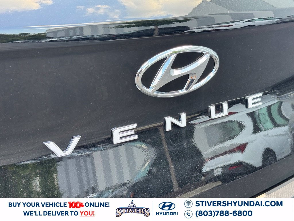 New 2026 Hyundai Venue SEL FWD image 15