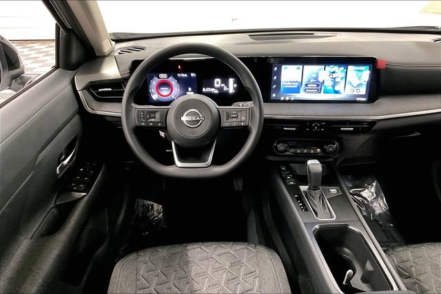 New 2026 Nissan Kicks SV image 18