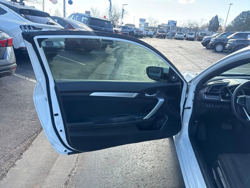 Used 2020 Honda Civic EX image 10