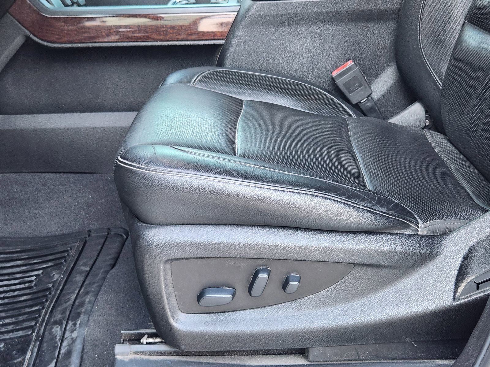 Used 2018 GMC Sierra 1500 SLT w/ Enhanced Driver Alert Package image 27