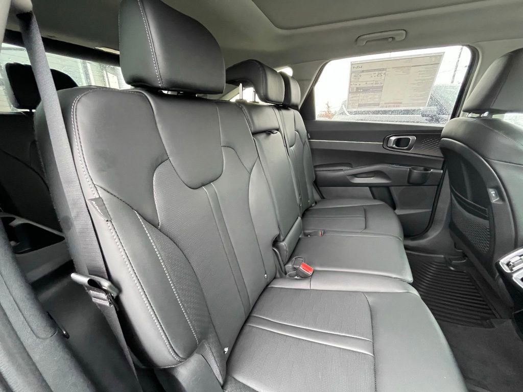 New 2026 Kia Sorento S w/ S Panoramic Sunroof Package image 30
