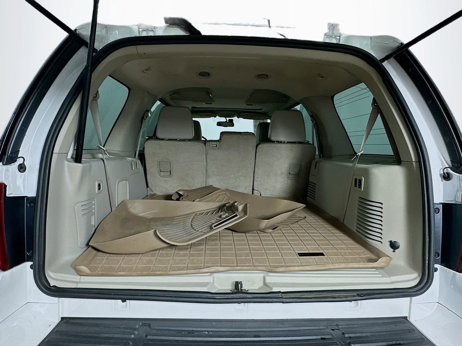 Used 2014 Ford Expedition Limited image 27