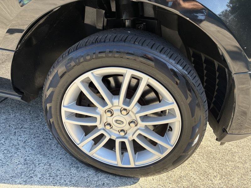 Used 2010 Land Rover Range Rover HSE AWD/4WD image 57