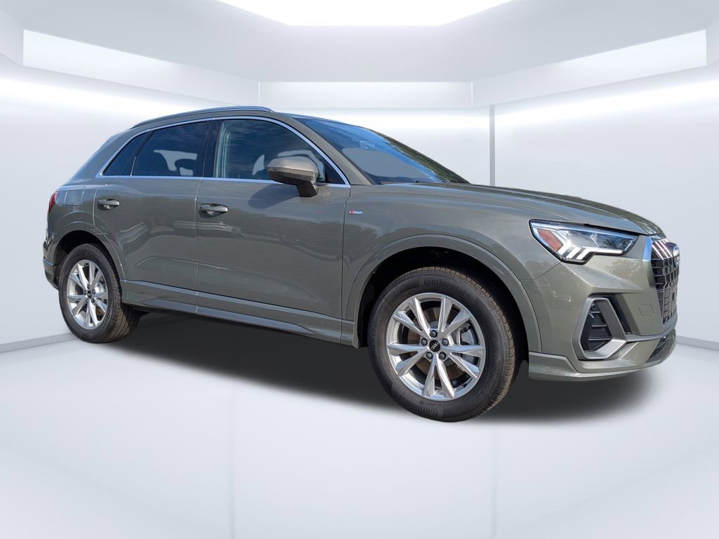 New 2025 Audi Q3 2.0T Premium