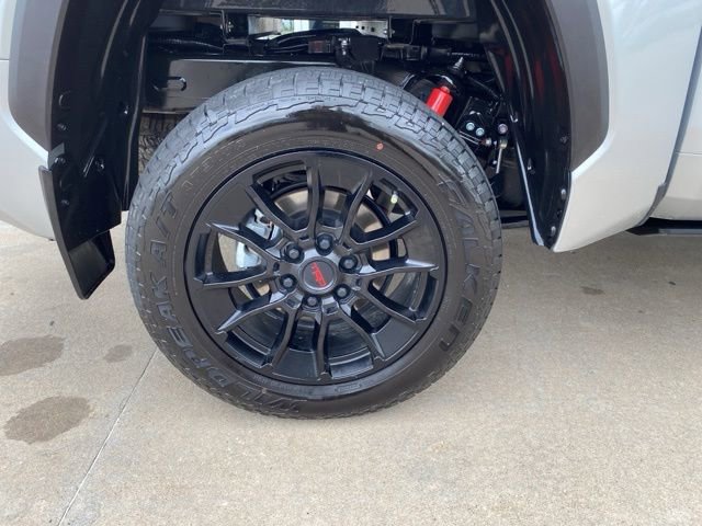 Certified 2025 Toyota Tundra Limited w/ TRD Off-Road Package AWD/4WD image 24