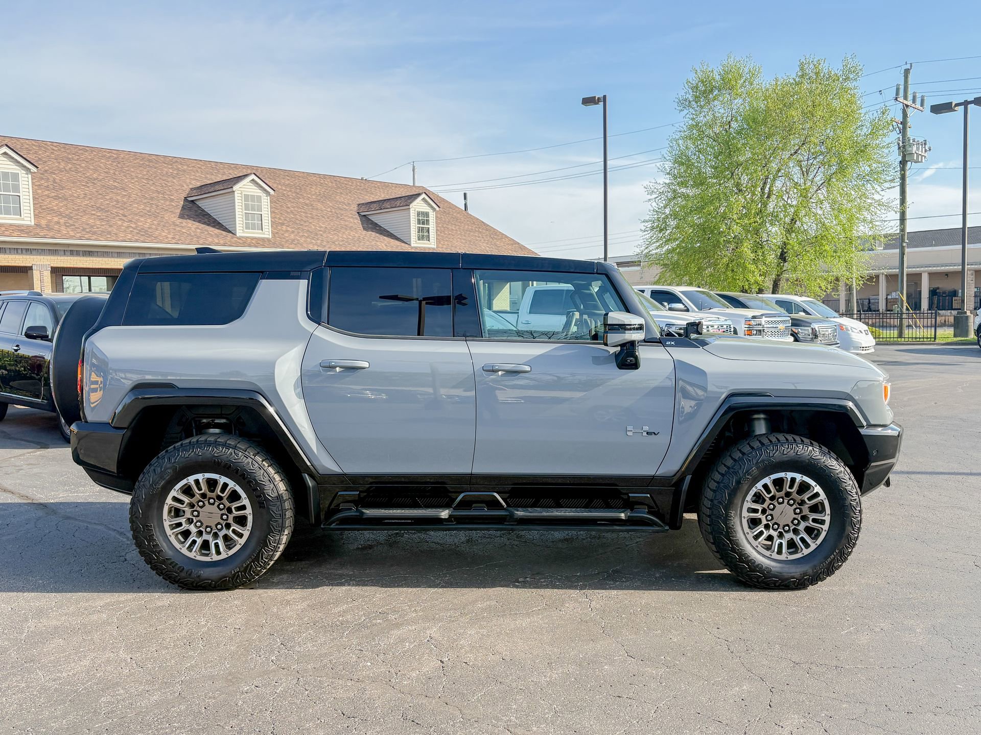Used 2024 GMC Hummer EV 2X w/ Extreme Off-Road Package AWD/4WD image 16