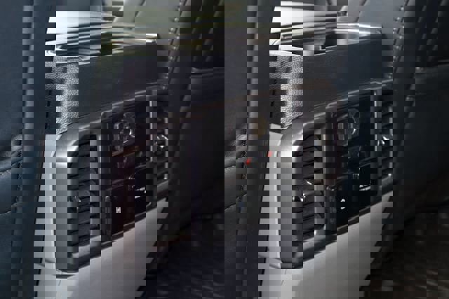 Used 2022 Ford F350 Limited AWD/4WD image 18