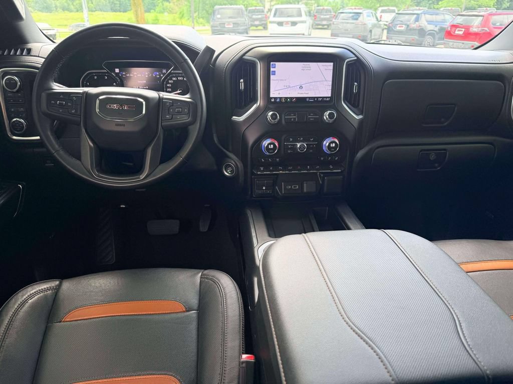 Used 2023 GMC Sierra 2500 AT4 w/ AT4 Premium Plus Package AWD/4WD image 3