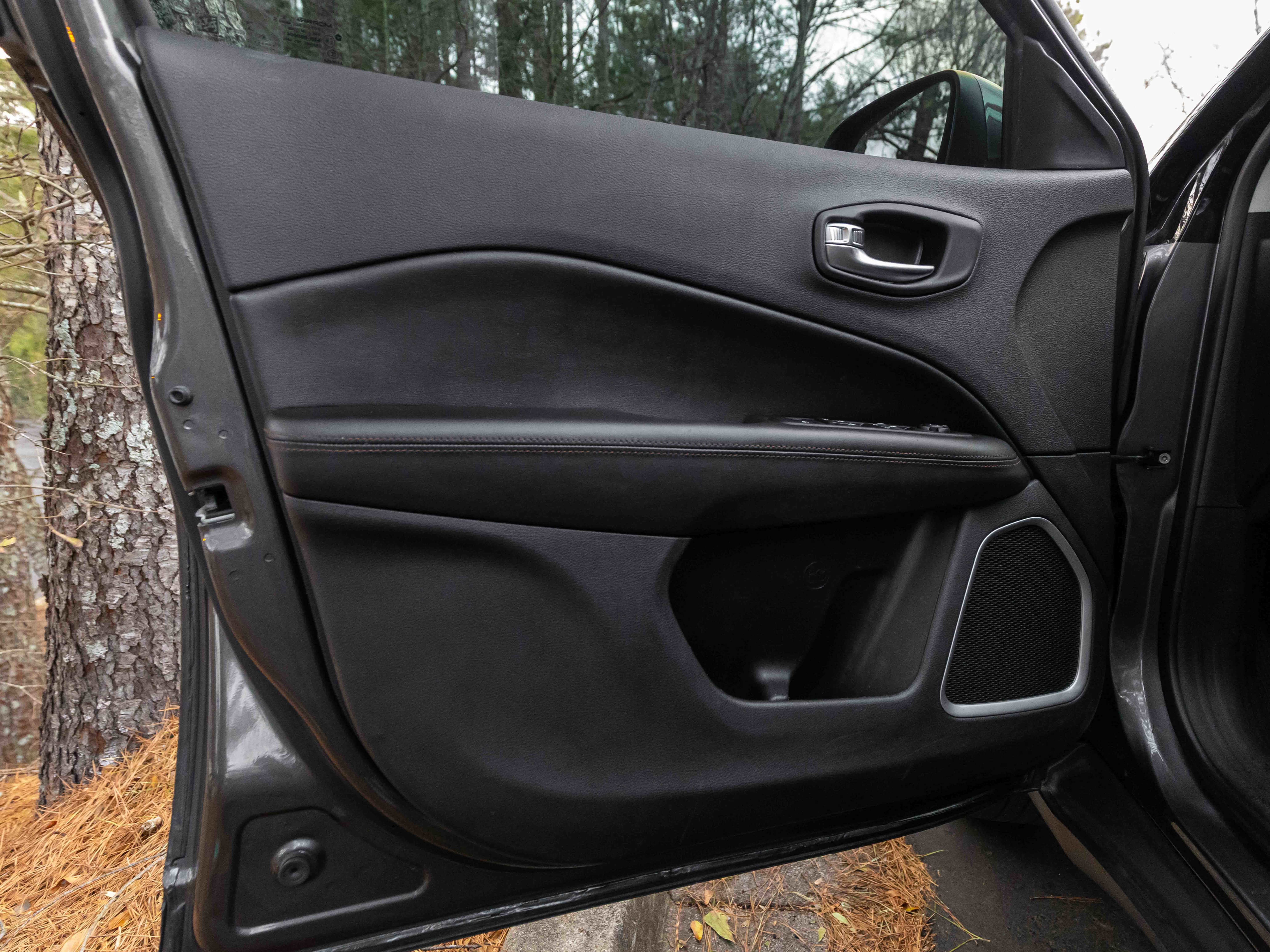 Used 2020 Jeep Compass Limited image 31