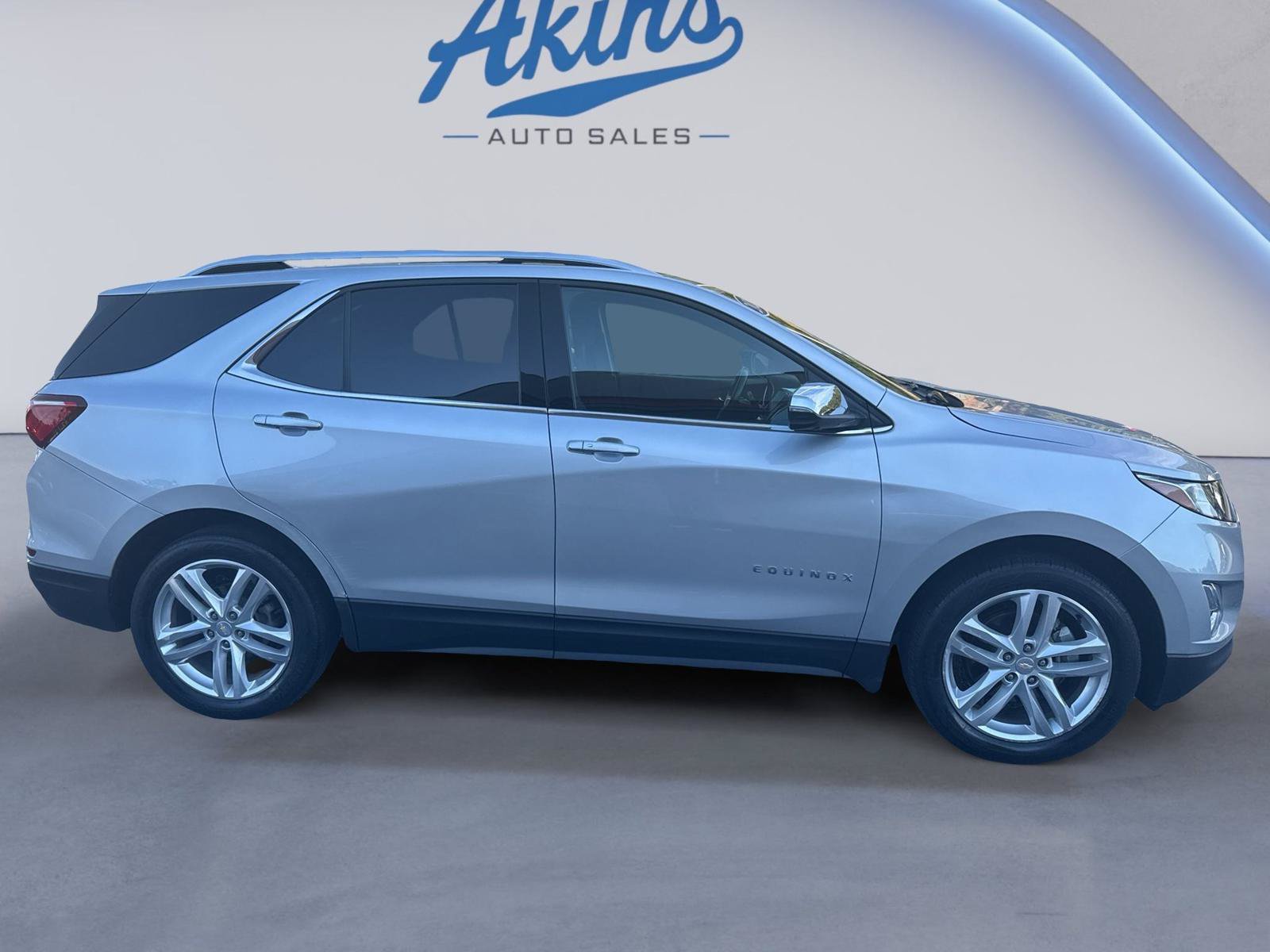 Used 2020 Chevrolet Equinox Premier AWD/4WD image 4
