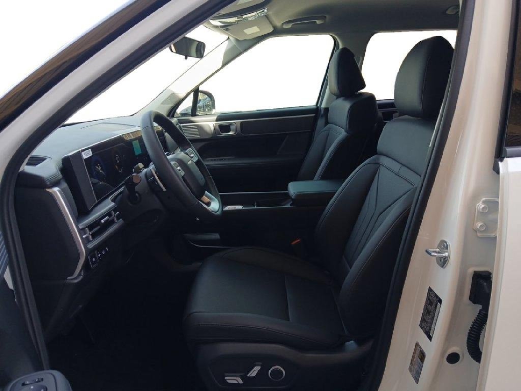 New 2026 Hyundai Santa Fe SEL FWD image 9