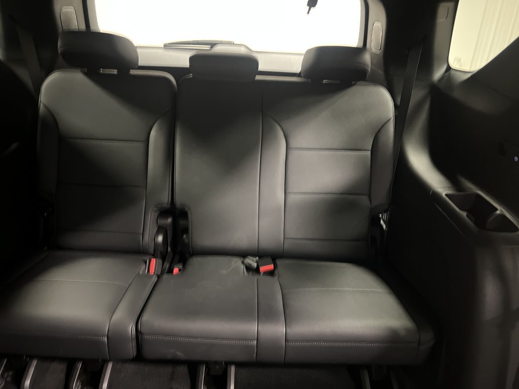 Certified 2026 Chevrolet Traverse High Country w/ LPO, Floor Liner Package AWD/4WD image 15