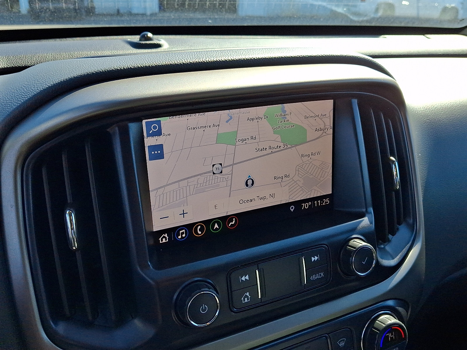 Used 2019 Chevrolet Colorado Z71 AWD/4WD image 16