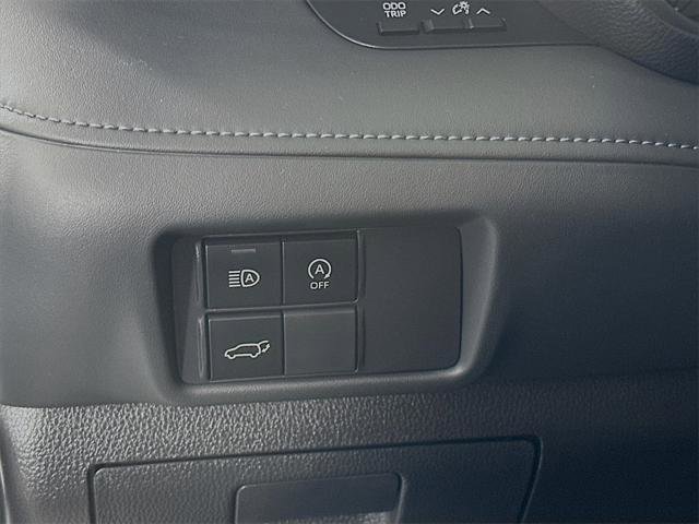 Certified 2024 Toyota Highlander LE image 17