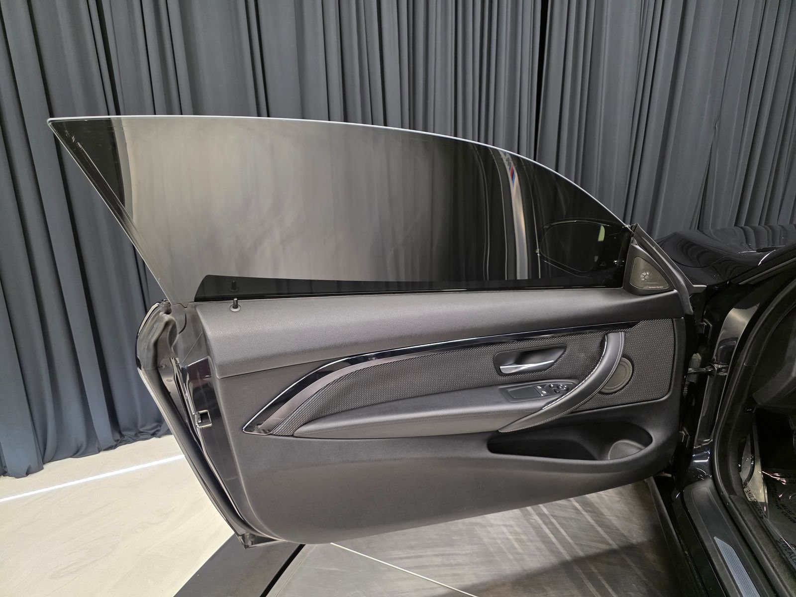 Used 2018 BMW M4 Coupe RWD image 17