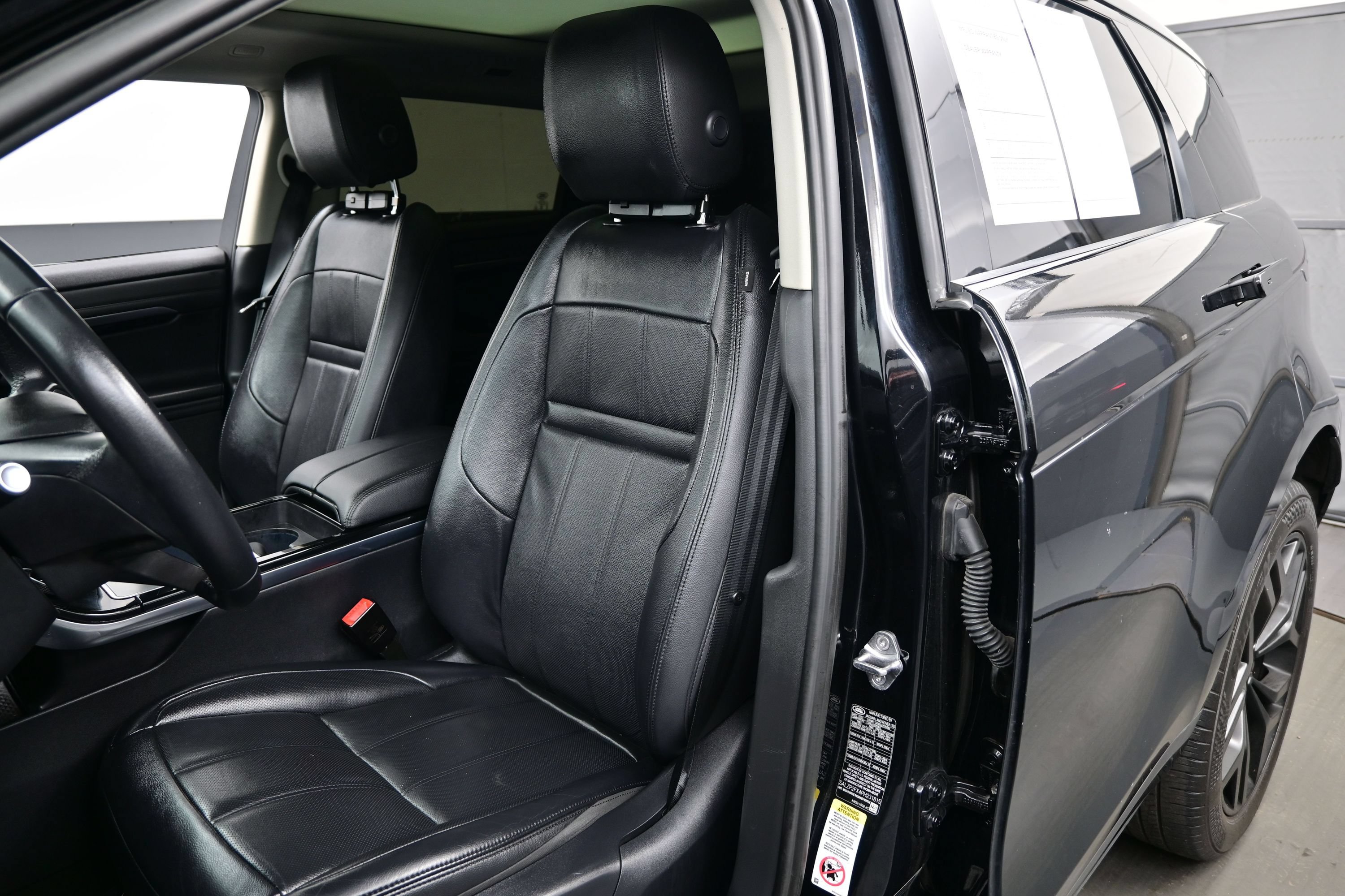 Used 2023 Land Rover Range Rover Evoque SE AWD/4WD image 12