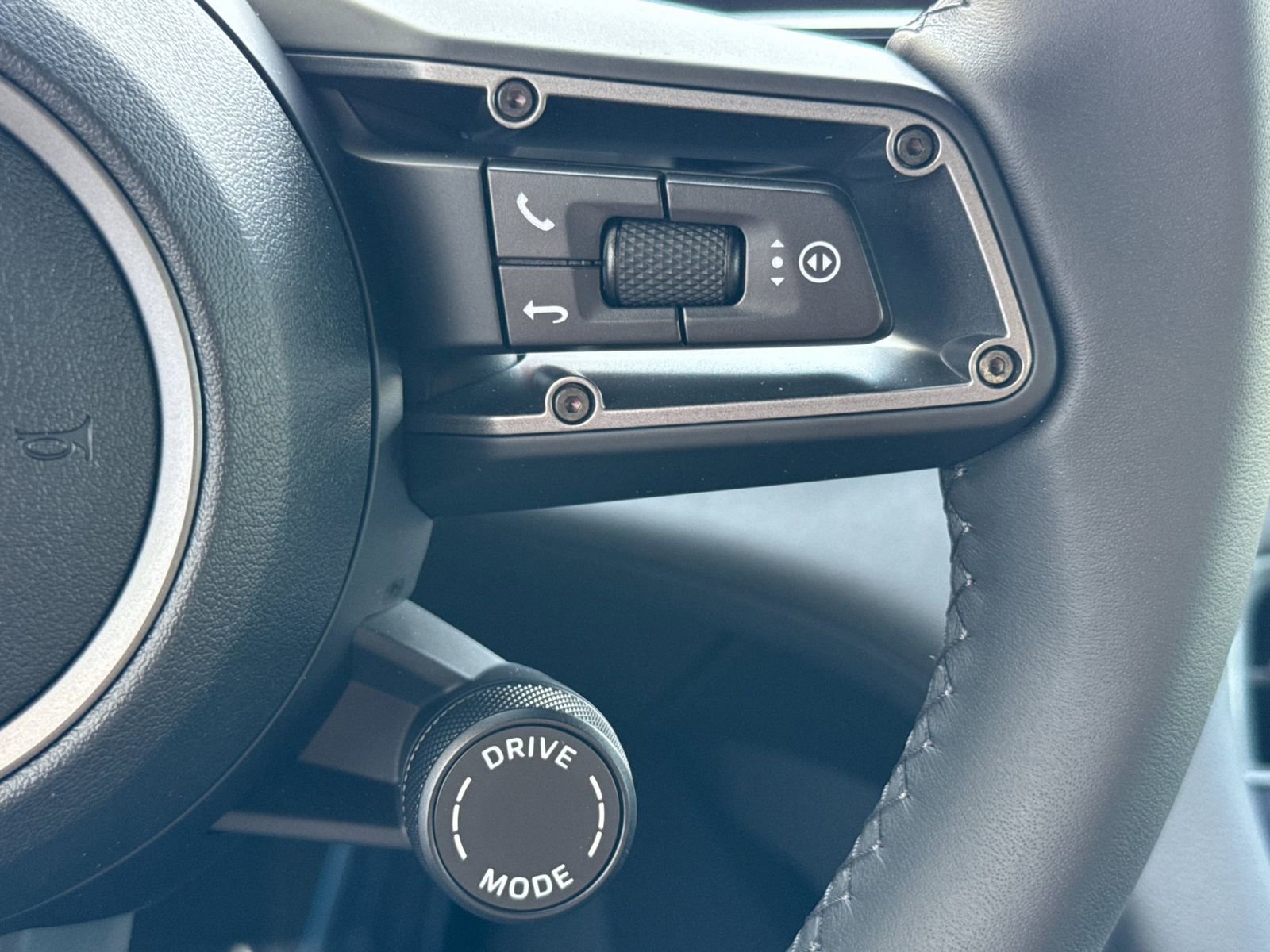 New 2026 Porsche Taycan image 29