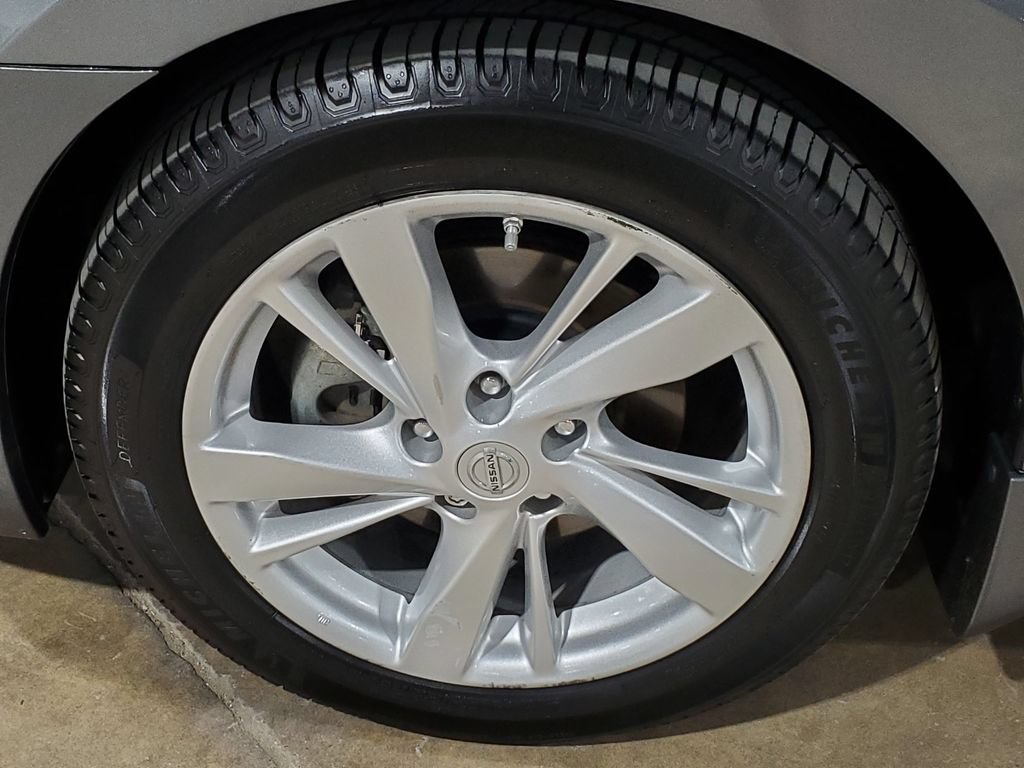 Used 2015 Nissan Altima 2.5 SV w/ Convenience Package FWD image 44
