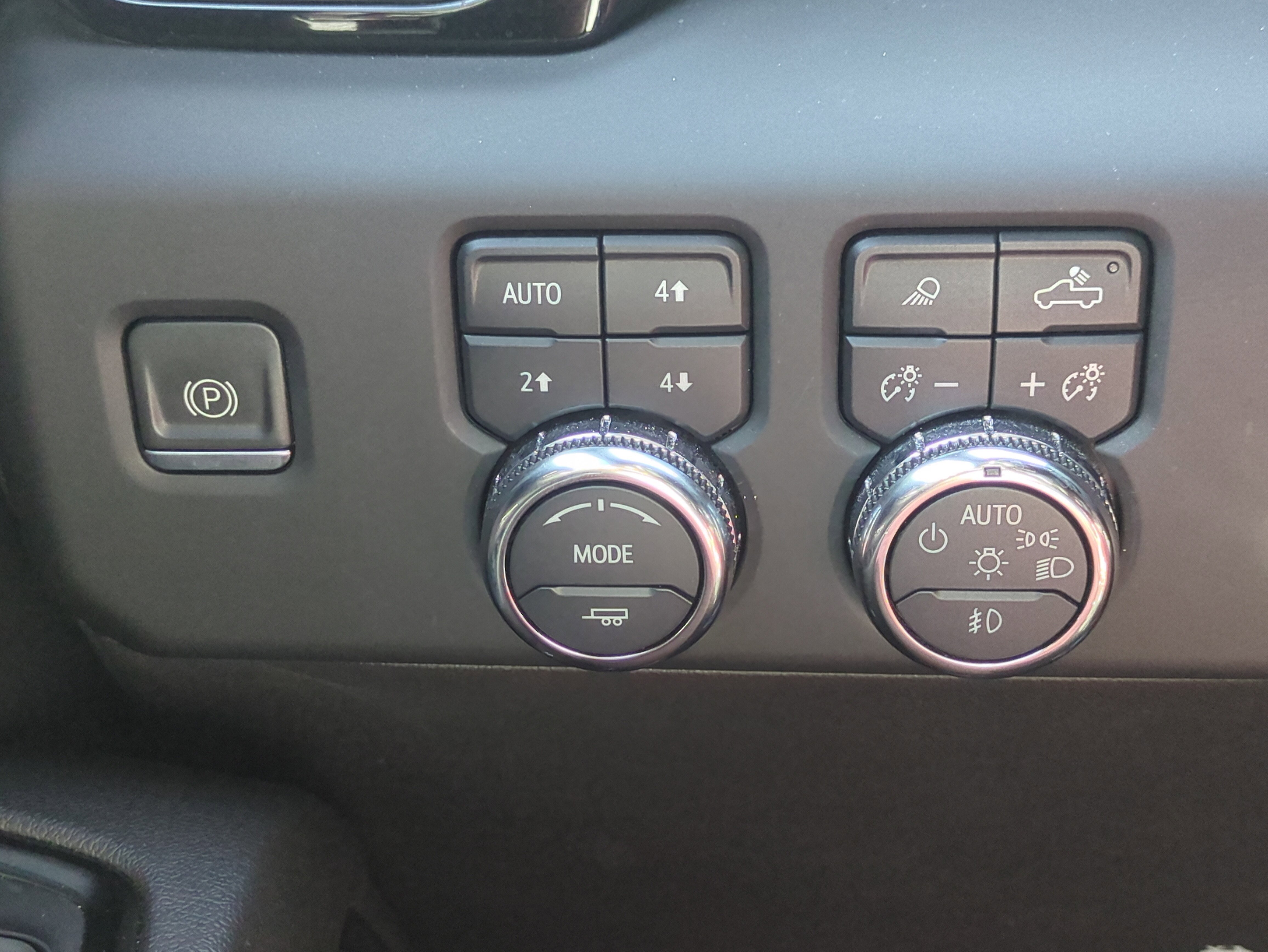 Used 2023 GMC Sierra 1500 AT4 image 31