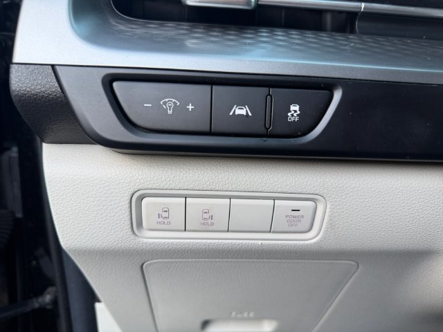 Certified 2024 Kia Carnival LX FWD image 27