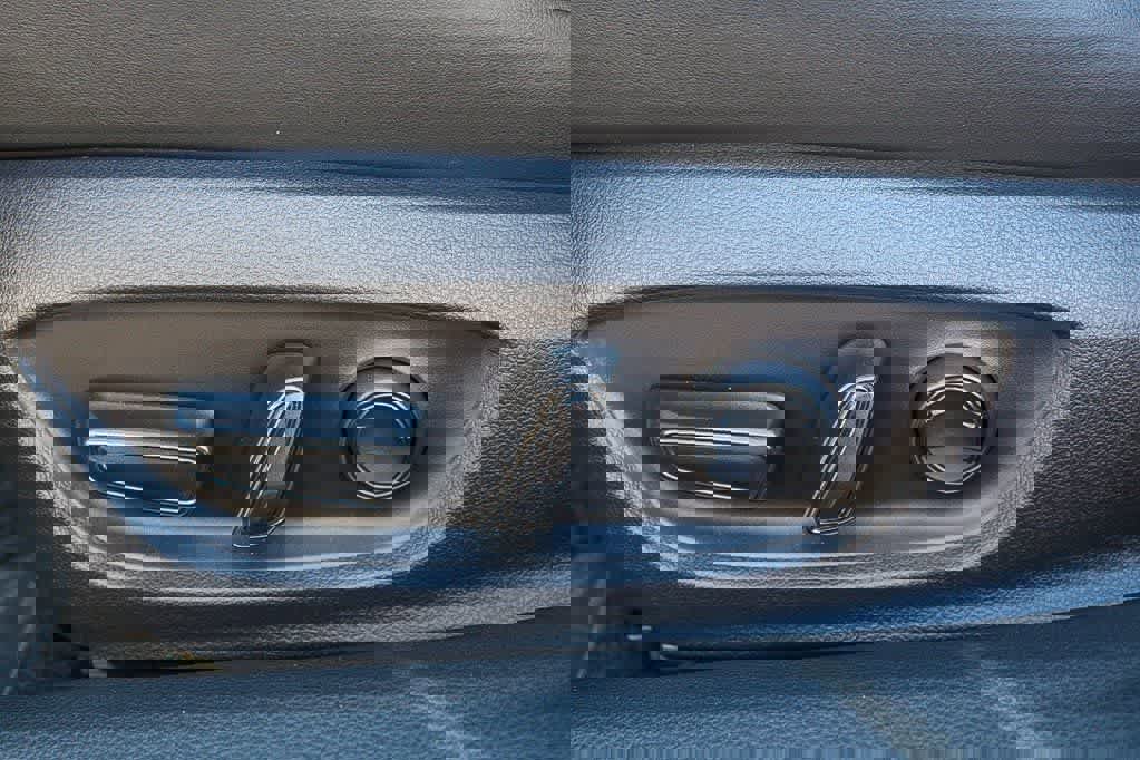 New 2026 Toyota Prius XSE image 21