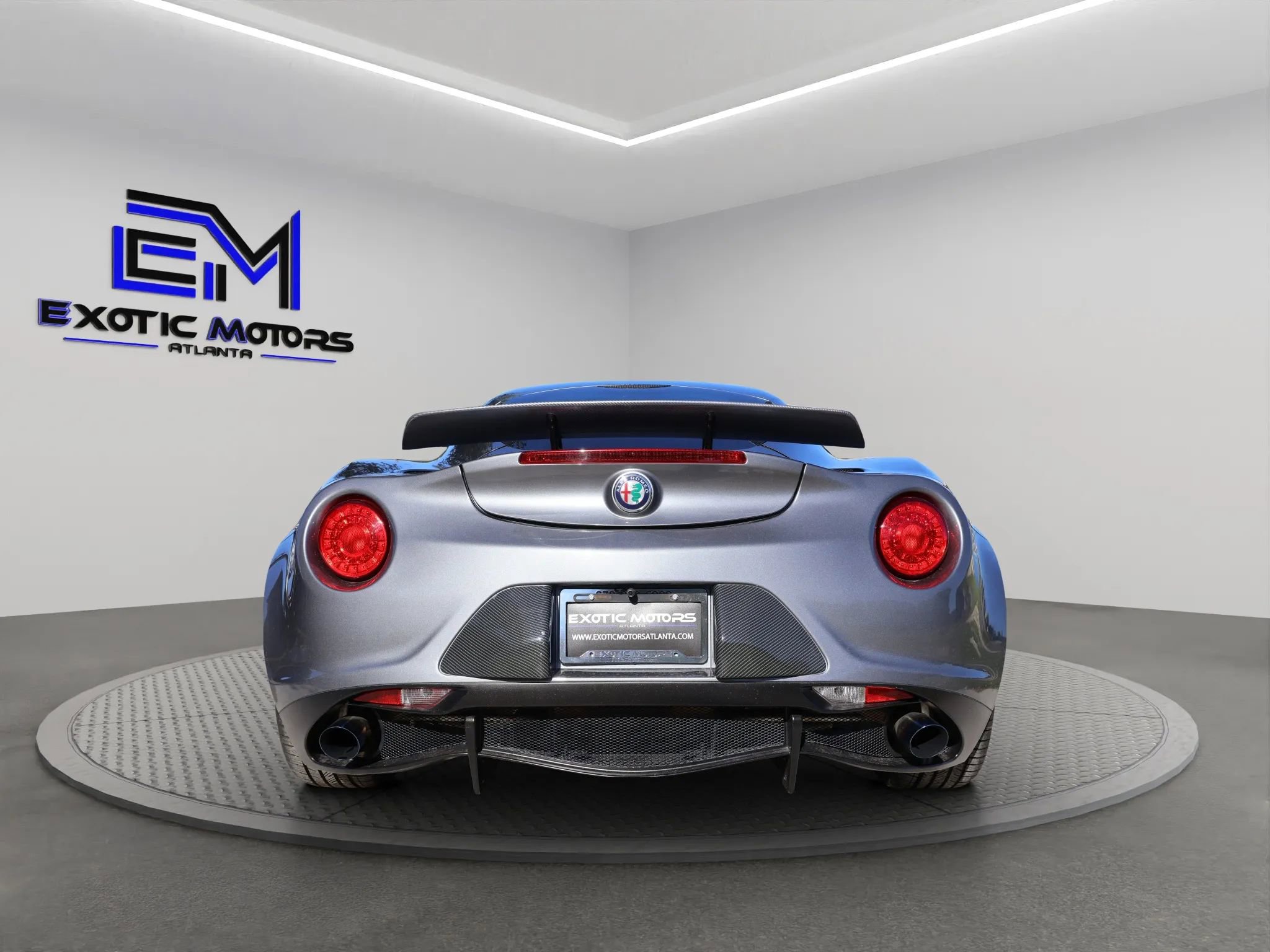 Used 2017 Alfa Romeo 4C Coupe image 5