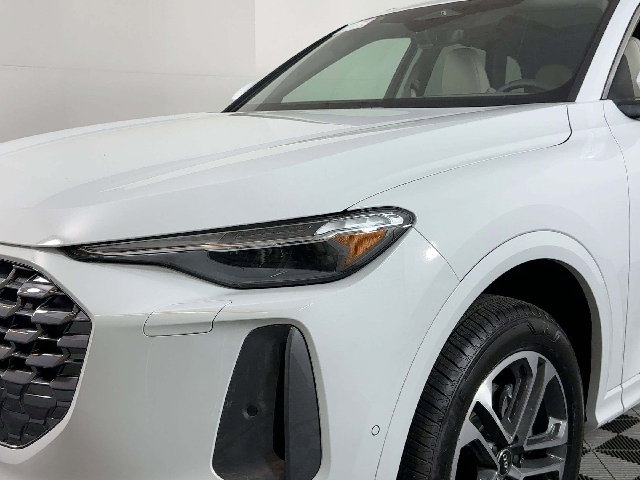 New 2025 Audi Q5 Premium Plus image 10