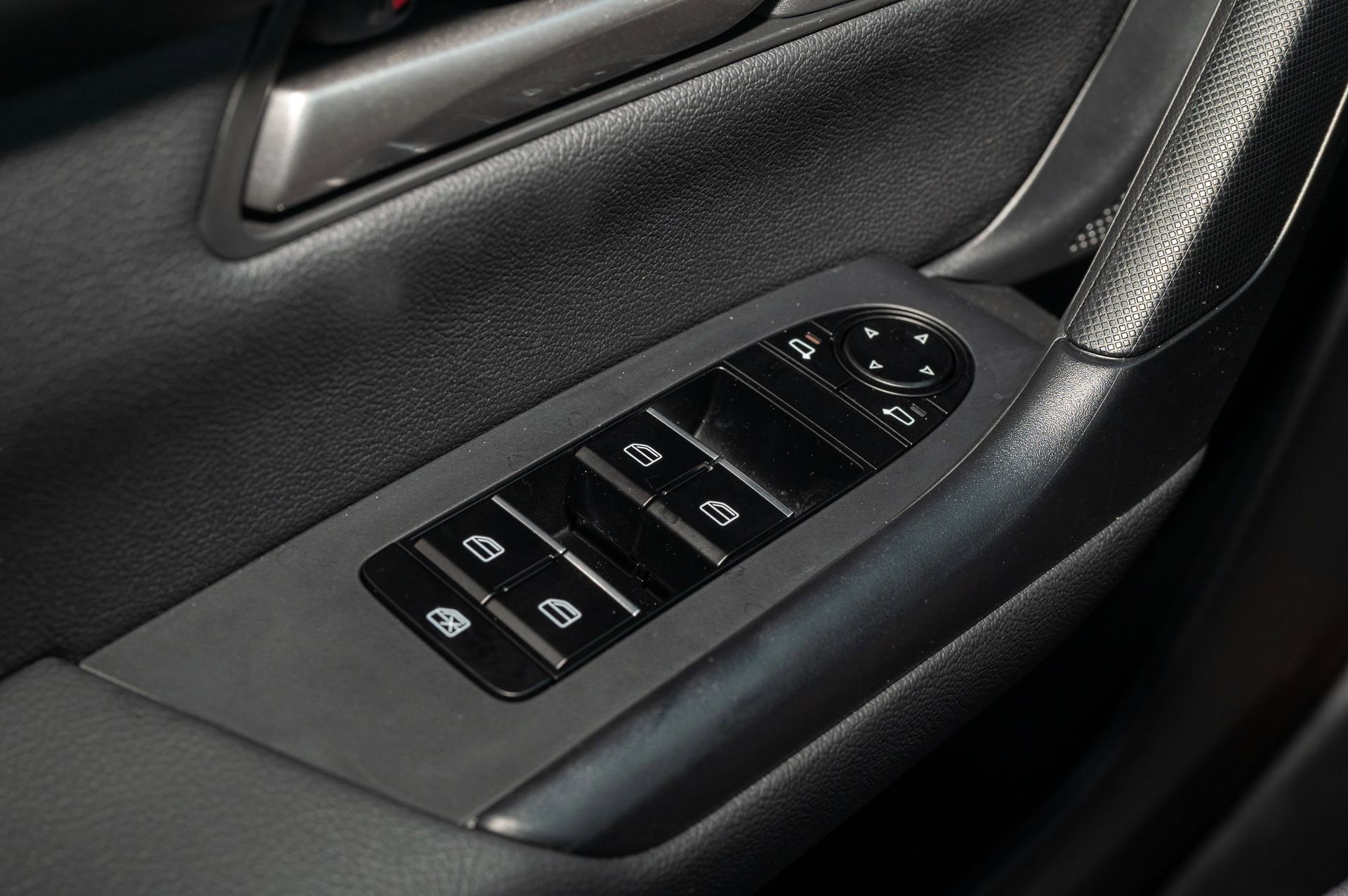 Used 2025 MAZDA CX-50 AWD 2.5 S w/ Weather Package image 29