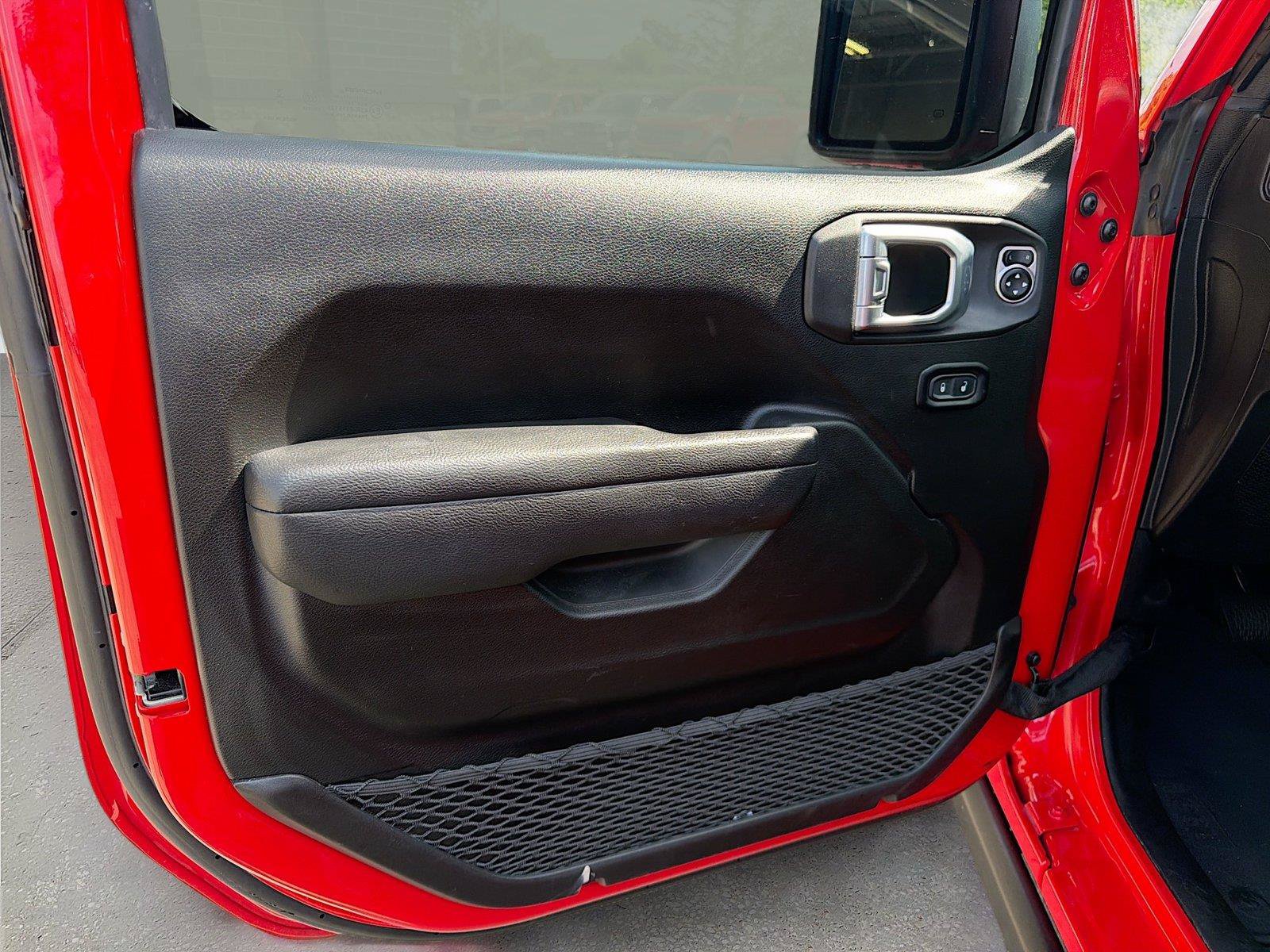 Used 2025 Jeep Gladiator Sport AWD/4WD image 21