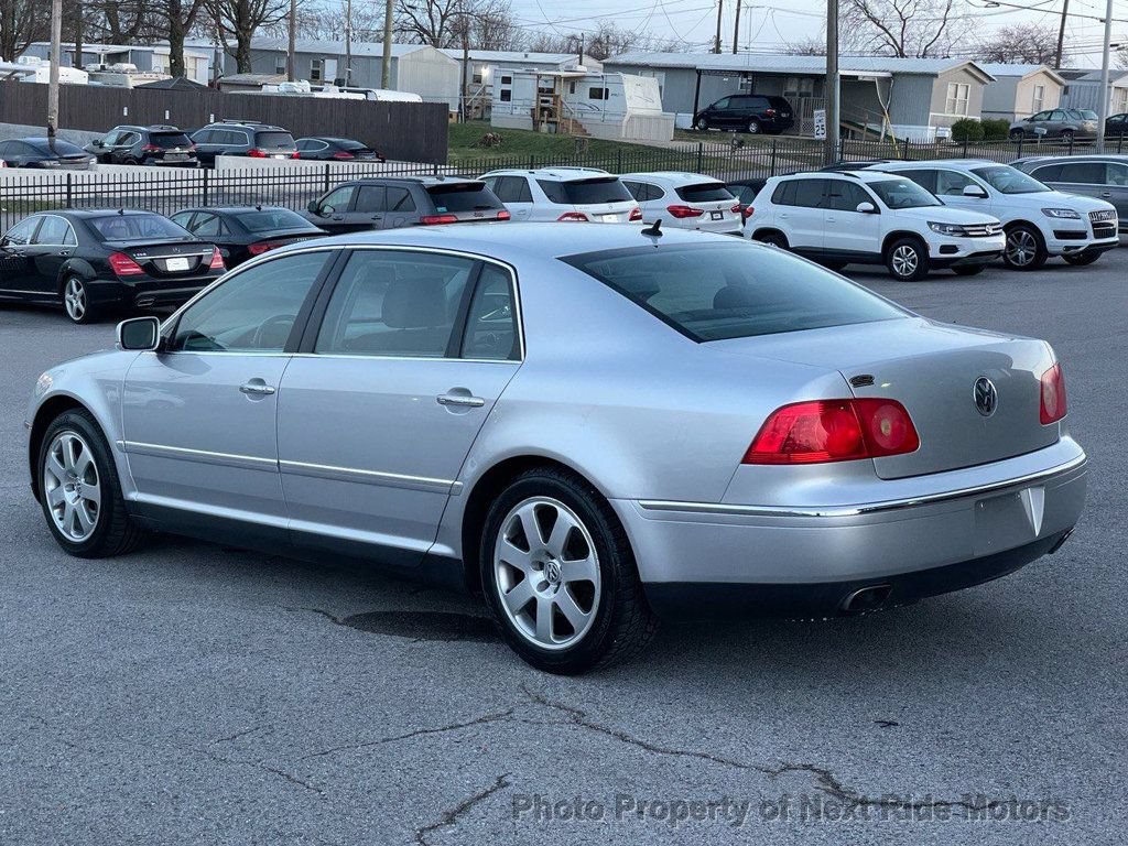 Used 2004 Volkswagen Phaeton V8 AWD/4WD image 5