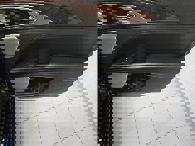 Used 2019 Lincoln MKZ Reserve w/ Luxury Package image 8